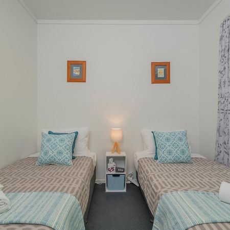 Ocean Serenity Apartments Whitianga Luaran gambar