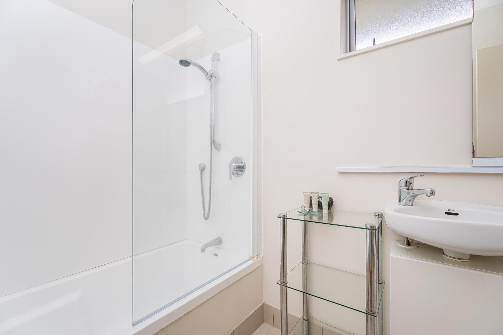 Ocean Serenity Apartments Whitianga Luaran gambar